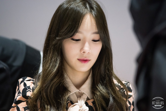 [enter Talk] Taeyeon Who Looked Different At The Fansign